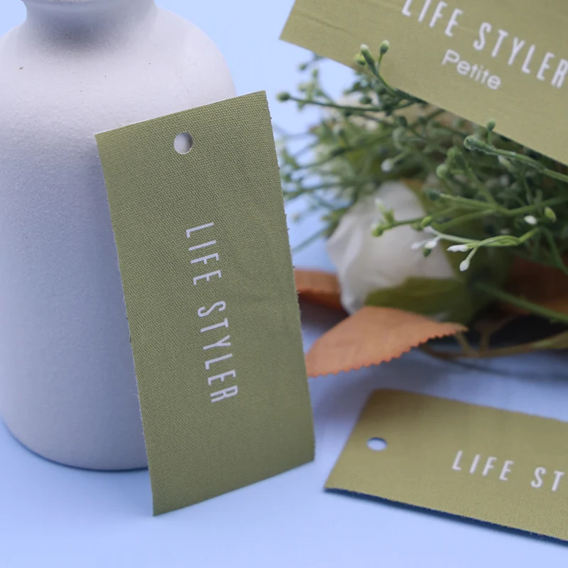 Custom Recycled Green Color Printing Fabric Clothing Paper Hang Tag For Clothes Perfume Candle Glass Bottles