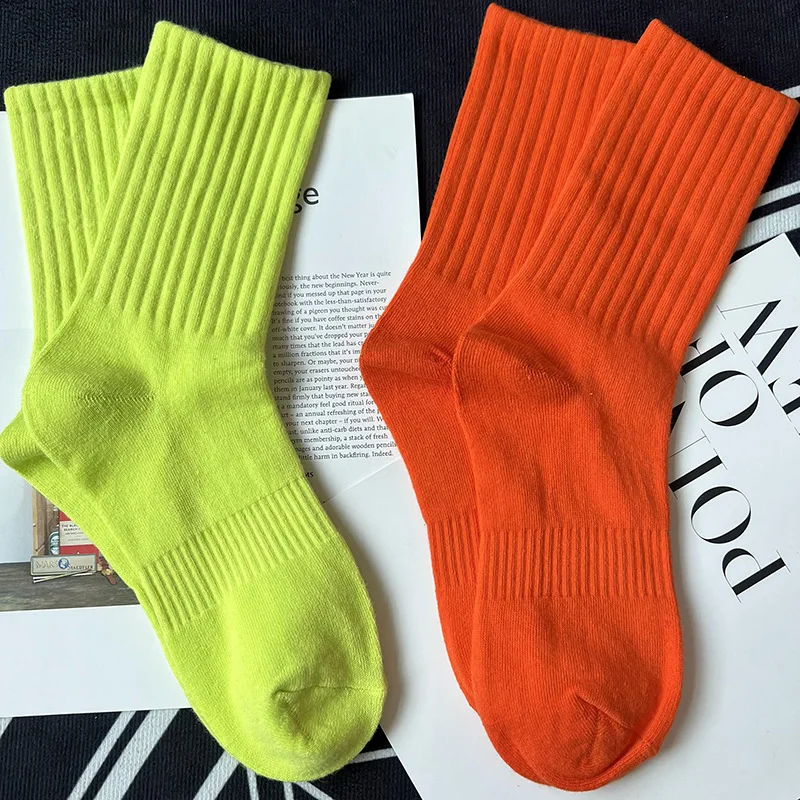 HEHE High Quality Low Moq Wholesale Custom Logo Design Knitting street Hip hop Solid Colorful Men Sport Cotton Crew Socks MEN