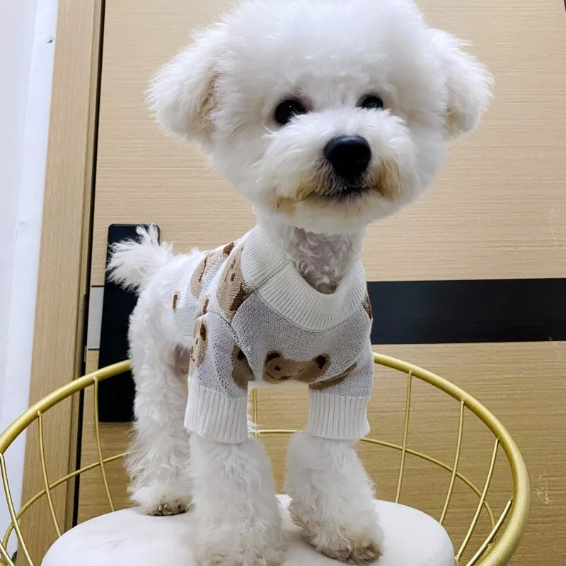 Wholesale European American Fashion Design Trend Dog Sweater Cat Clothes Pet Turtleneck Sweater Pet Dog Apparel Clothes