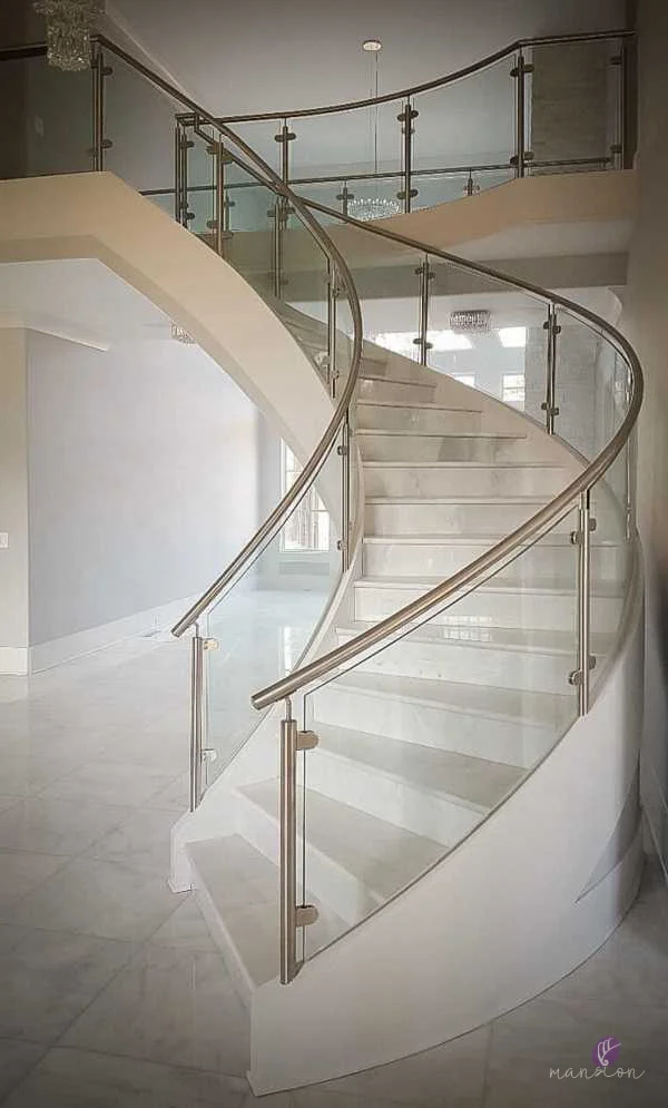 Square Stainless Steel Pipe Railing in Glass