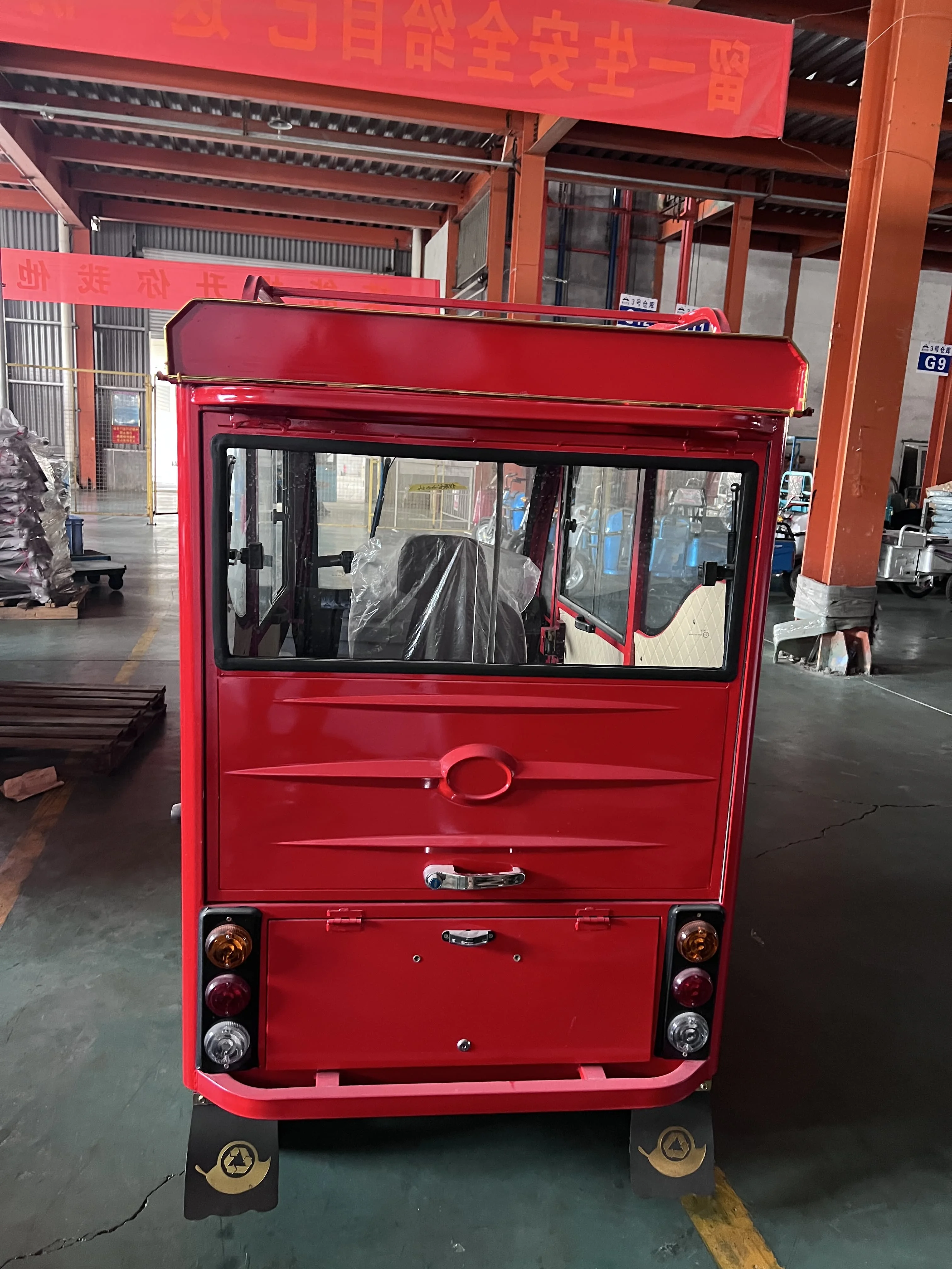 New Design 48v 60v 72v 800w 1000w 1200w 1500w 2000w Family Steel Closed Passenger EEC Three Wheel  Electric Tricycle  Certified