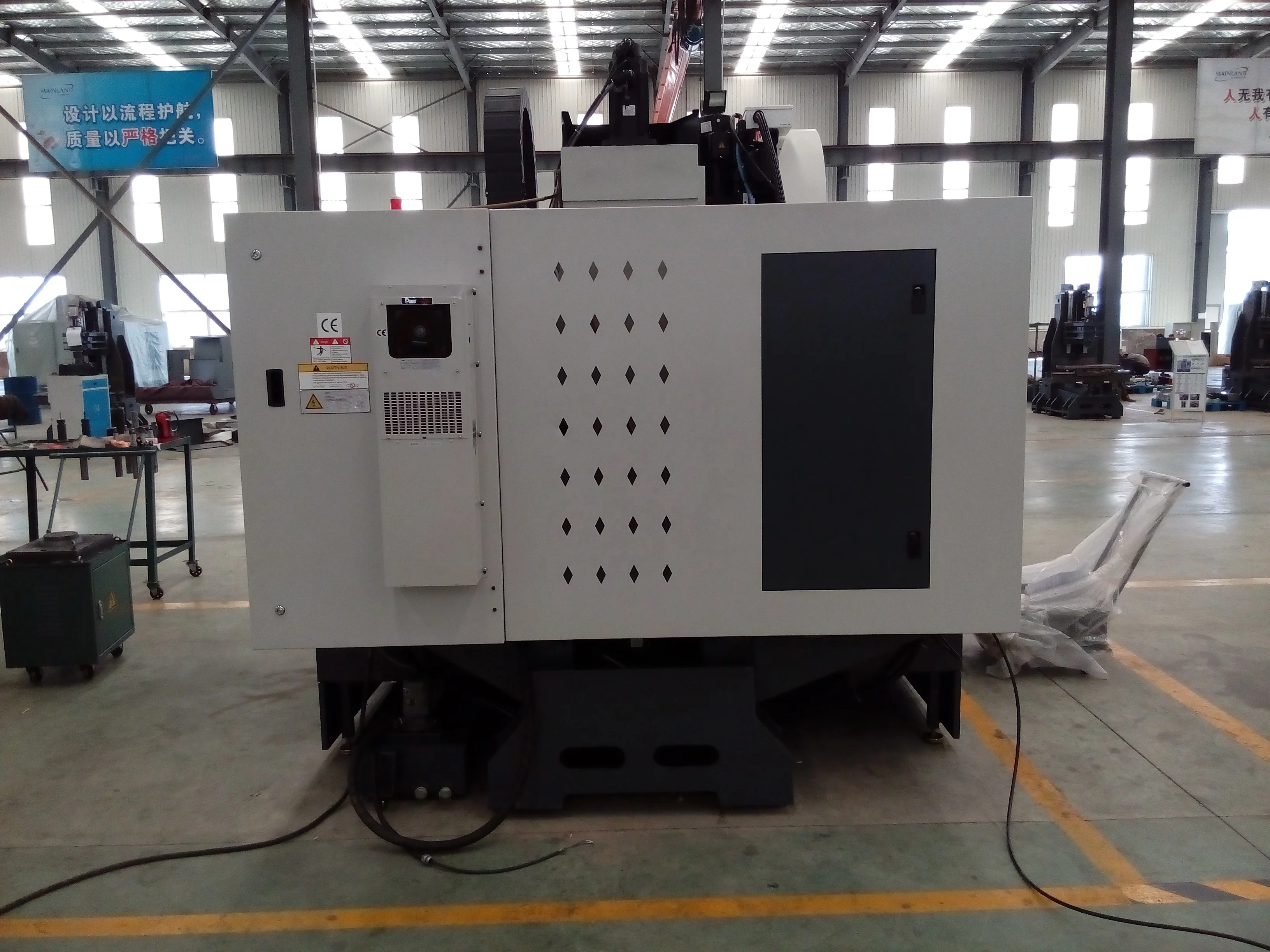 VMC640 китайский завод маленький VMC CNC обрабатывающий центр вертикальная фреза с ЧПУ