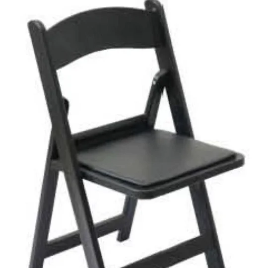 Factory directly deliver Black/ white PP Resin folding chair used party & wedding events chair