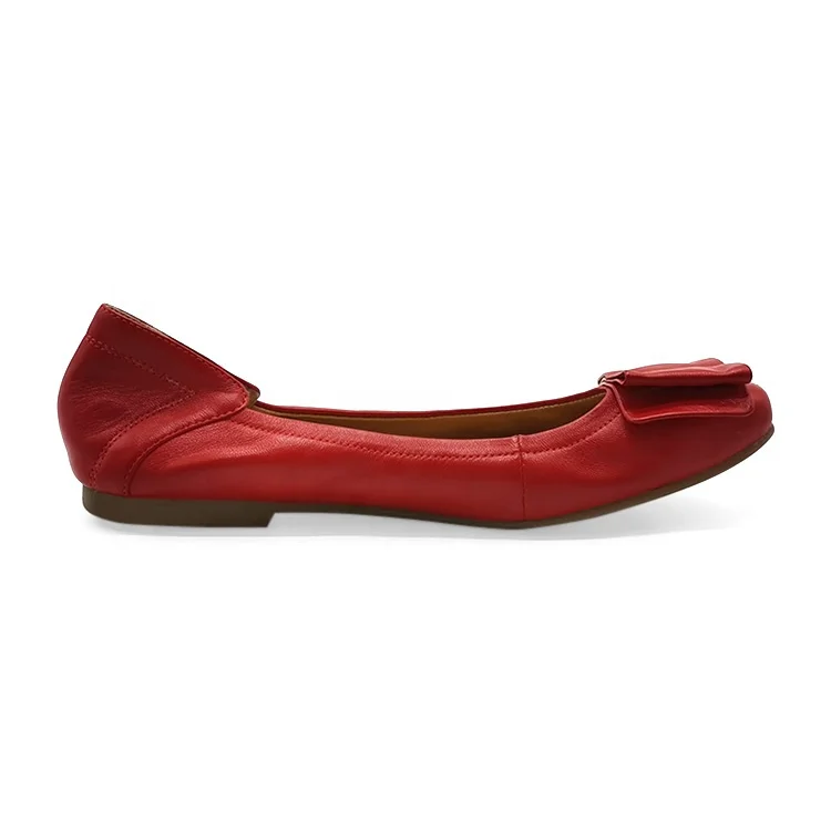 Wholesale guangzhou ladies soft comfort red leather flat shoes with thick sponge