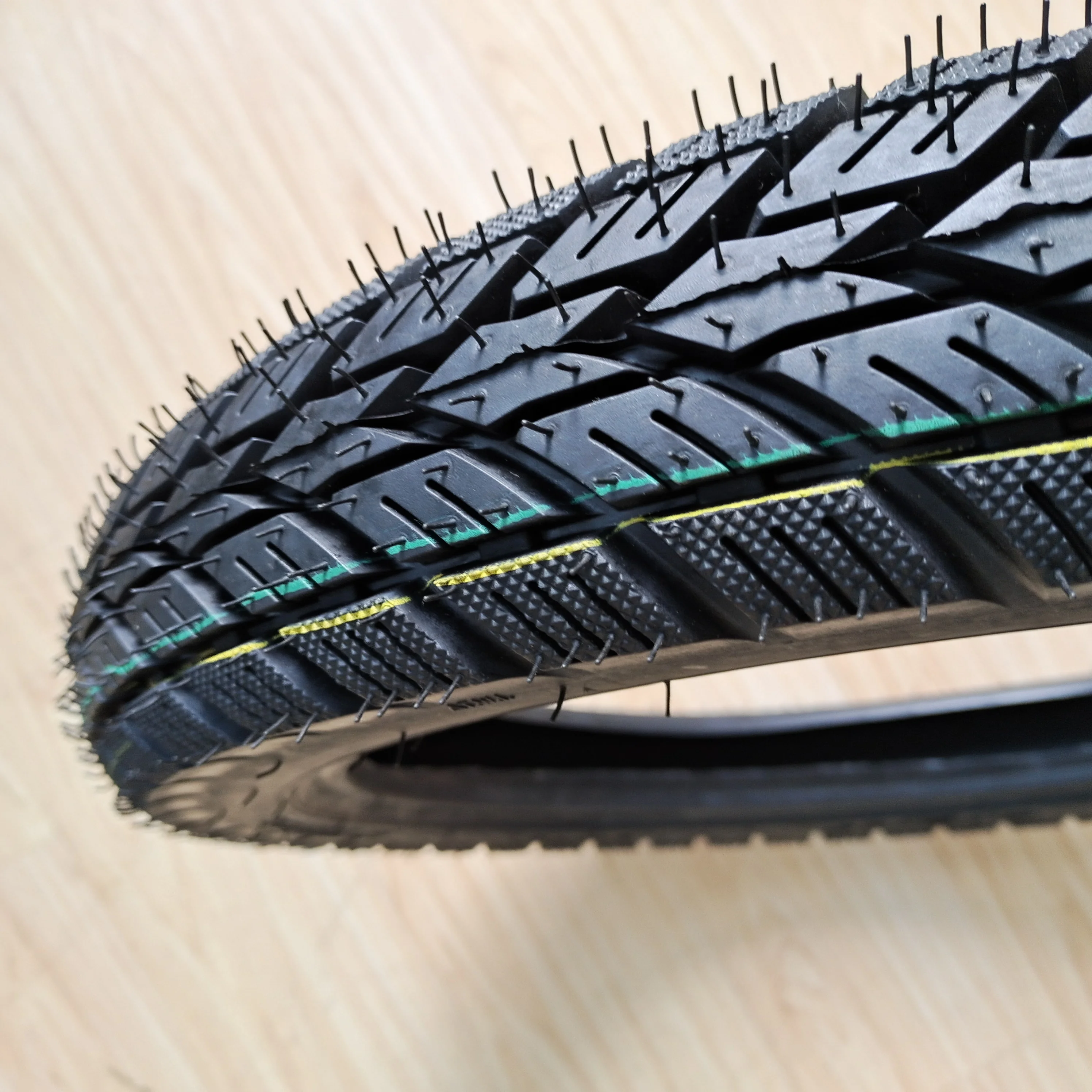 motorcycle tire 300-17 made in china with high quality