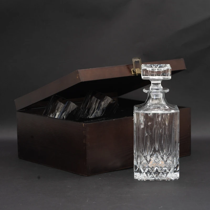 700ml high quality rcr Wine Decanter Set with wood box