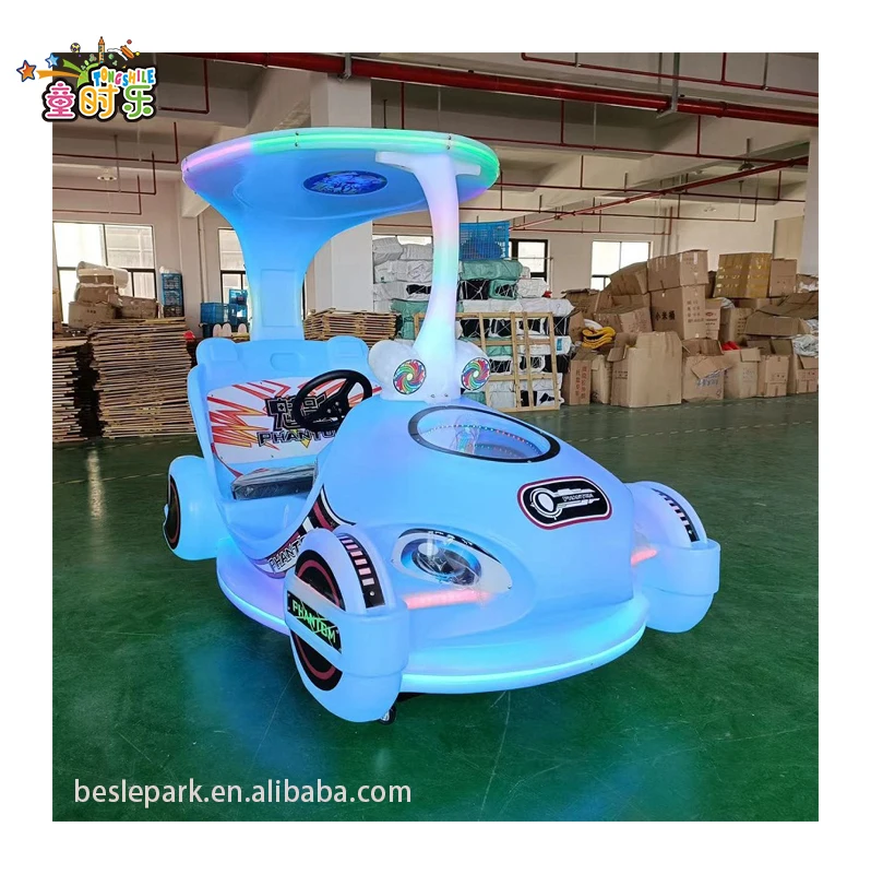 Красочный открытый детский автомобиль с игрушкой
