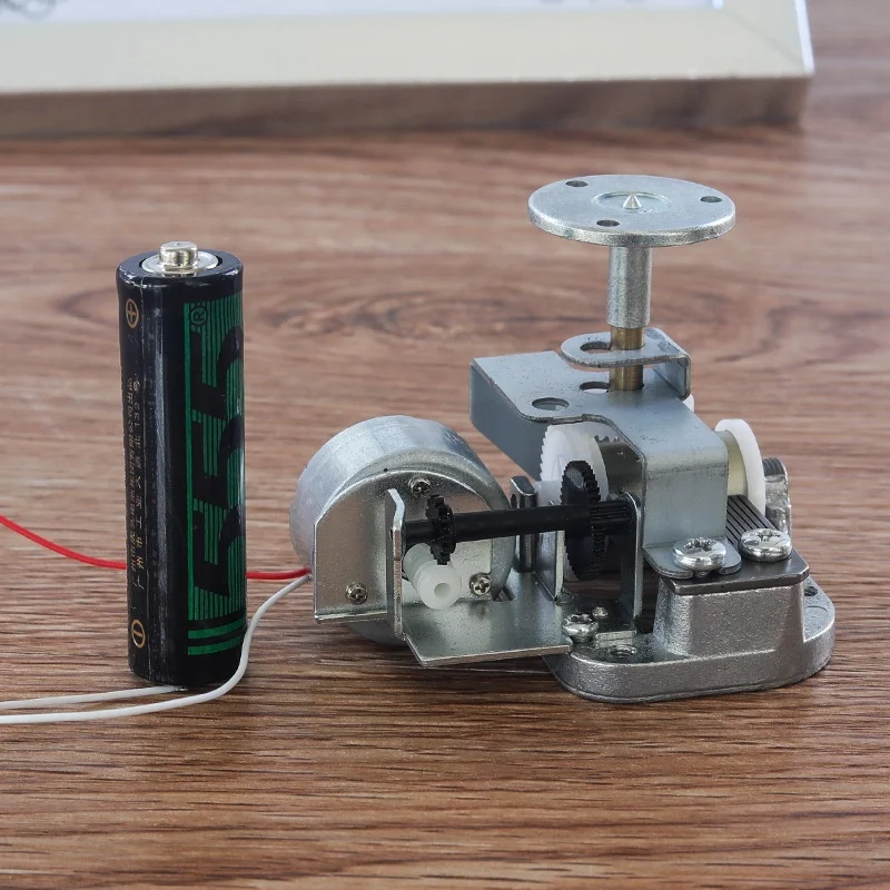 Ever Bright Factory 18 Tones 1.5V Electric Music Box Movement Wholesale Rotation Wind Up Electric Music Box Mechanism