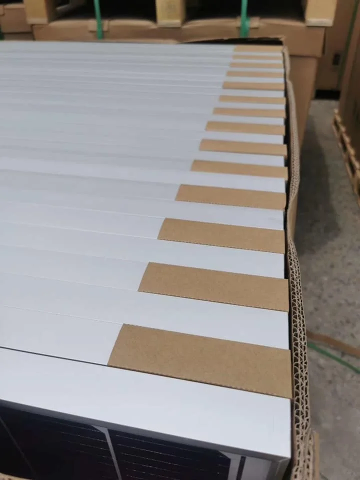 Q Cells/Trina/Longi Solar 385W 390W 395W 400W 405W Half Cut Monocrystalline PV Solar Panel