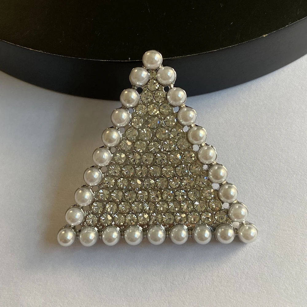 Red Diamonds And White Pearls Brooch High Quality Sari Greek Sorority Delta Society Custom Diamond Brooch