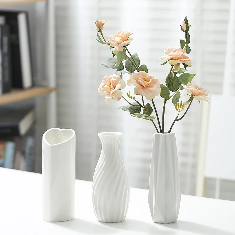 Wholesale Custom Modern Nordic Style Creative Gift Home Decoration Handmade Ceramic Vase