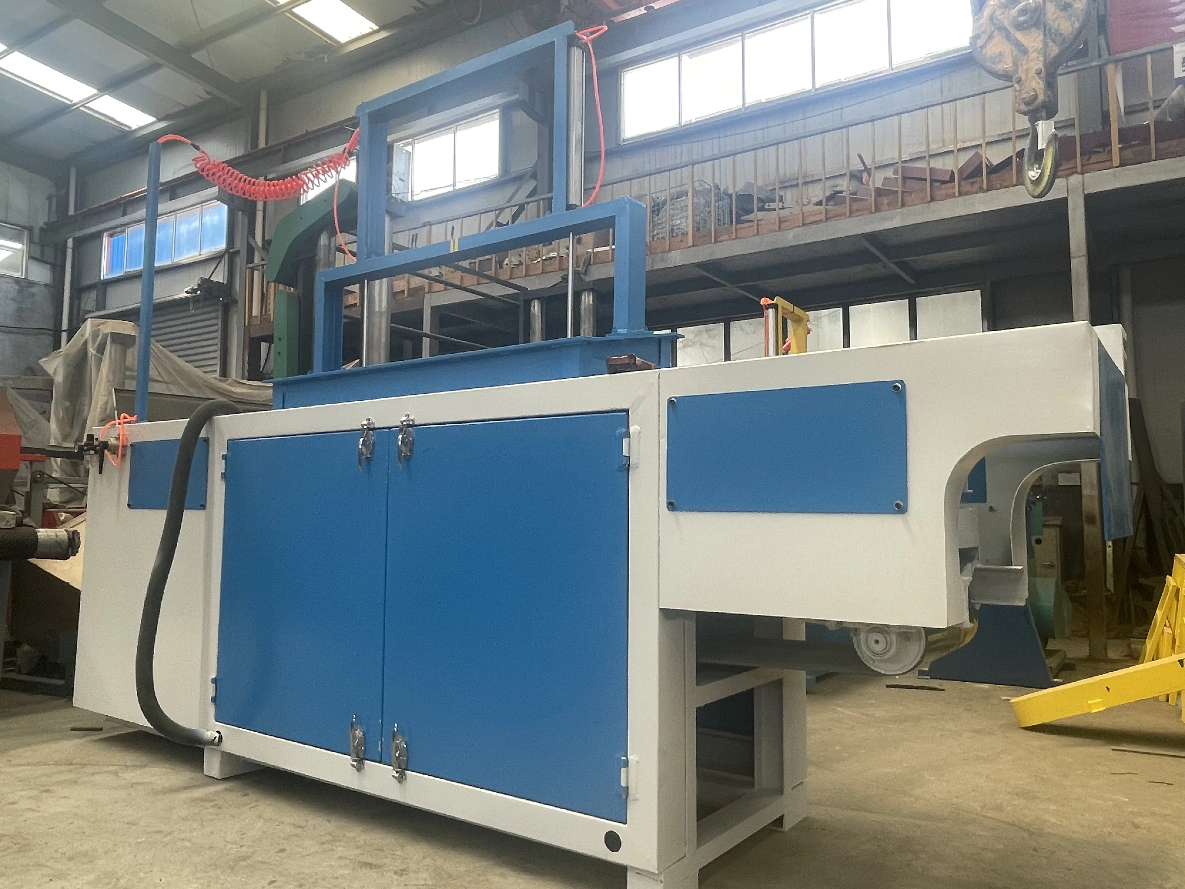 Машинка для бритья древесины автоматическая машинка