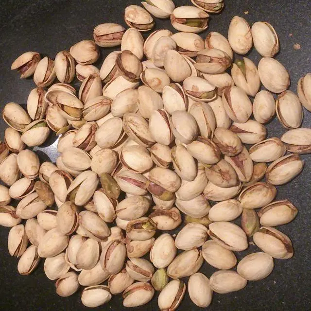 
Pistachio Nuts Raw/ In shell/ Roasted sweet high quality and cheap Pistachio Nuts 