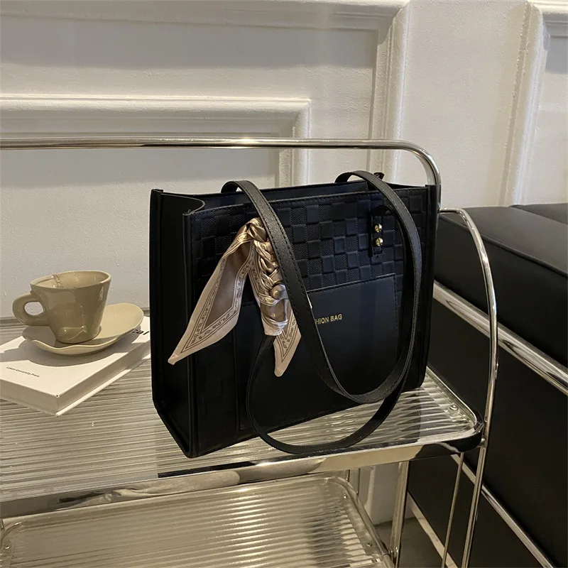 2024 NEW MZ  Listing Brand From Germany Unisex Small Used Hand bags Ladies Bales bags women handbags ladies  hand