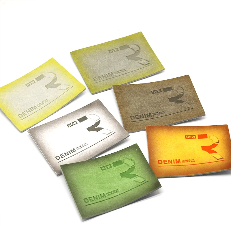 Wholesale Stylish Gradient Effect Washable Leather Patches With Design Metal Buckle Debossed Writing Men Jeans Leather Labels