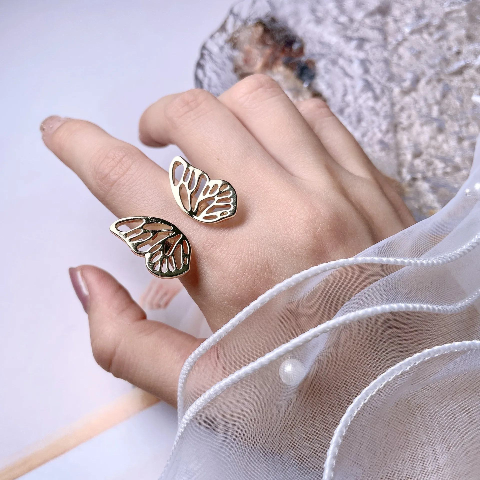 18k gold plated hollow big butterfly adjustable open  rings  jelewry