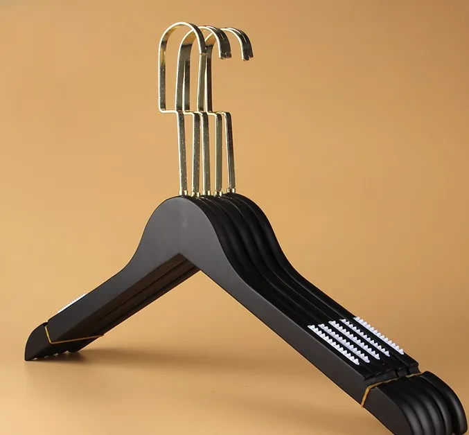 Customised Logo Clothes Wooden Non Slip Clip Coat Hanger Solid Wood Luxury Black Clothing Hanger with Gold Hooks