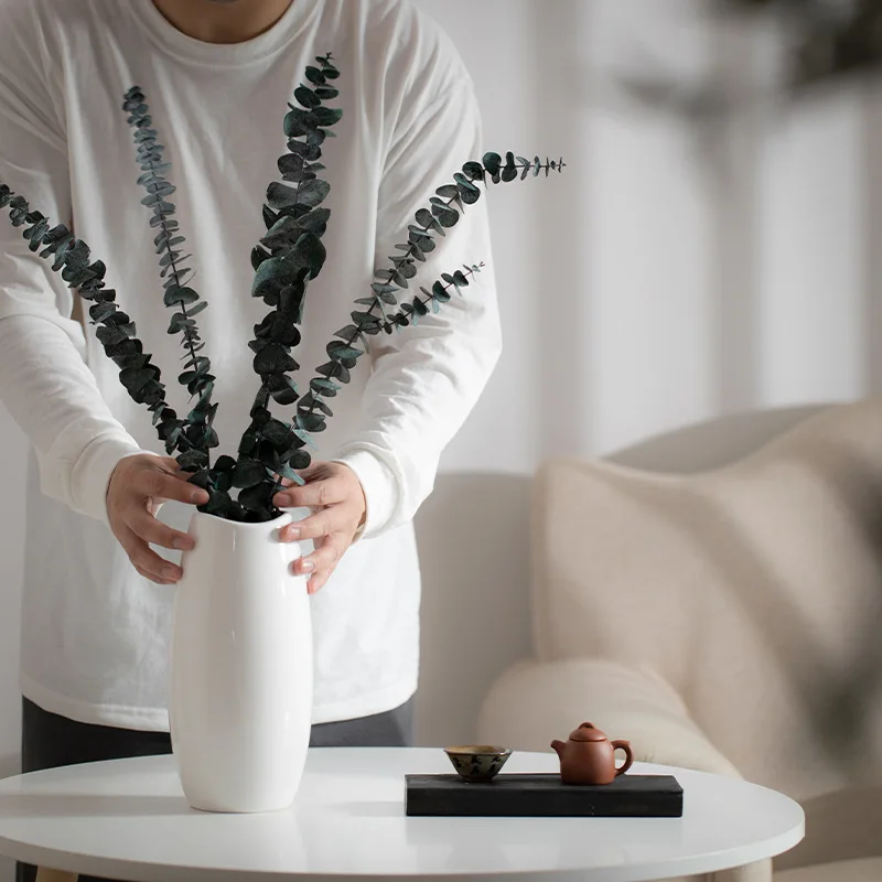 Modern Fashion On-glazed Glassy House Decorative Table Vase White Kaolin Clay Flower Vases For Home Decor Ceramic Vase
