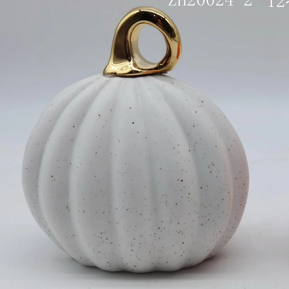 clay mud soil craft pottery ceramic modelling