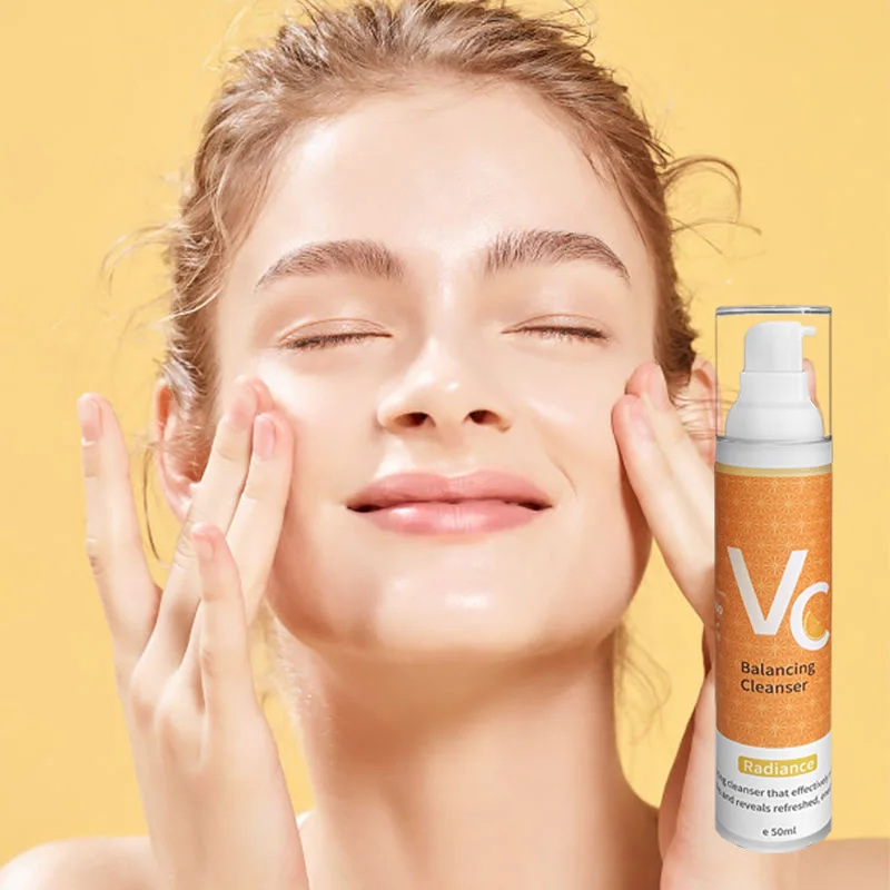 Organic deep cleansing moisturizing face wash  Vitamin C facial cleanser Facial Pore Cleanser Face Soft White OEM