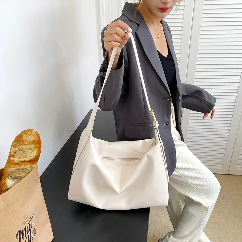 New fashion guangzhou 2024 handbags vegan leather small ladies shoulder bag women hobo bag