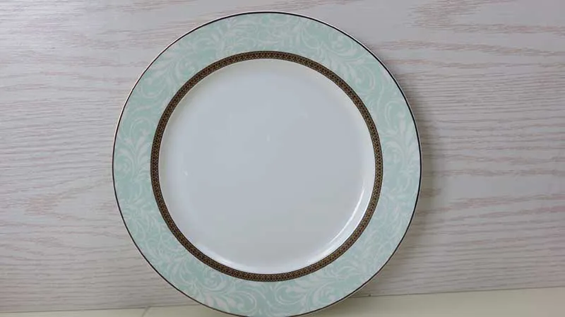 Wholesale New Design Luxury 52pcs Tableware Fine Bone China Dinner Set Porcelain Dinner Sets -wuwangchuxin