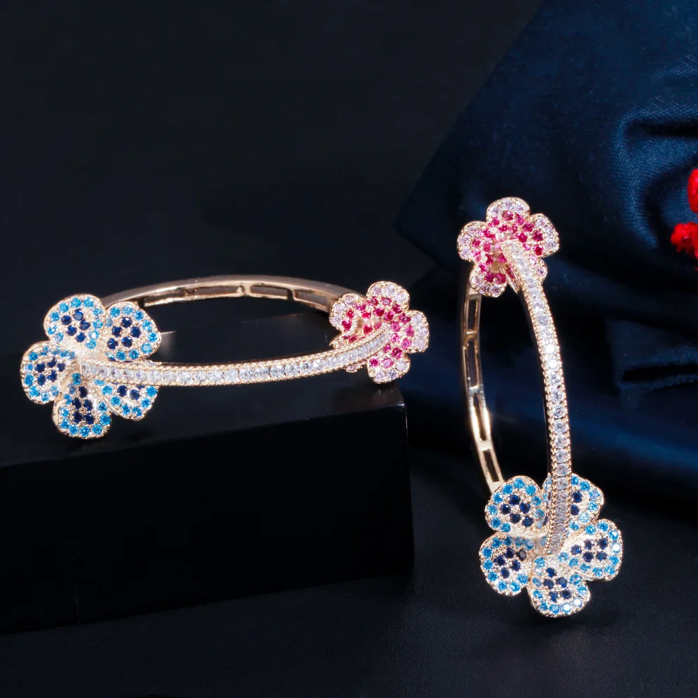 Beautiful Elegant Micro Pave Blue Red CZ Light Gold Plated Big Round Flower Shape Hoop Earrings for Women Jewelry Gift