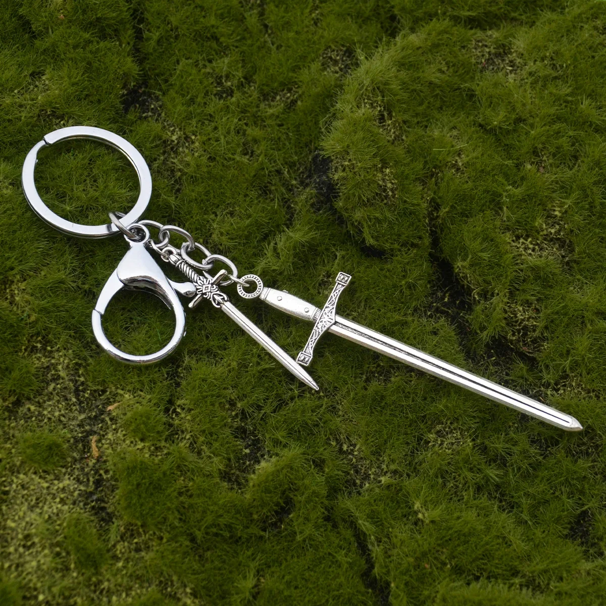 Hot Selling Custom Gothic Dragon Sword Keychain Pagan Weapon Keyring Carring Keychains