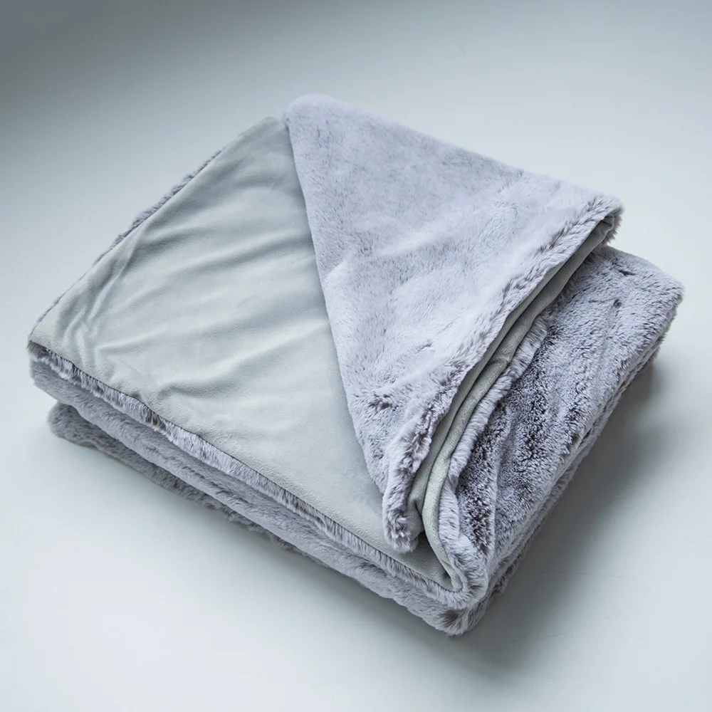 Lightweight Professional Soft Warm Faux Fur Throw Blanket Wearable Fluffy and Plush Home Textiles Blanket