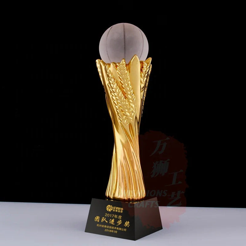 Простой стиль золото Кубок из смолы с K9 украшением в виде кристаллов на заказ том числе: трофеи спортивные награды стекло сувенирные оптом RST-52