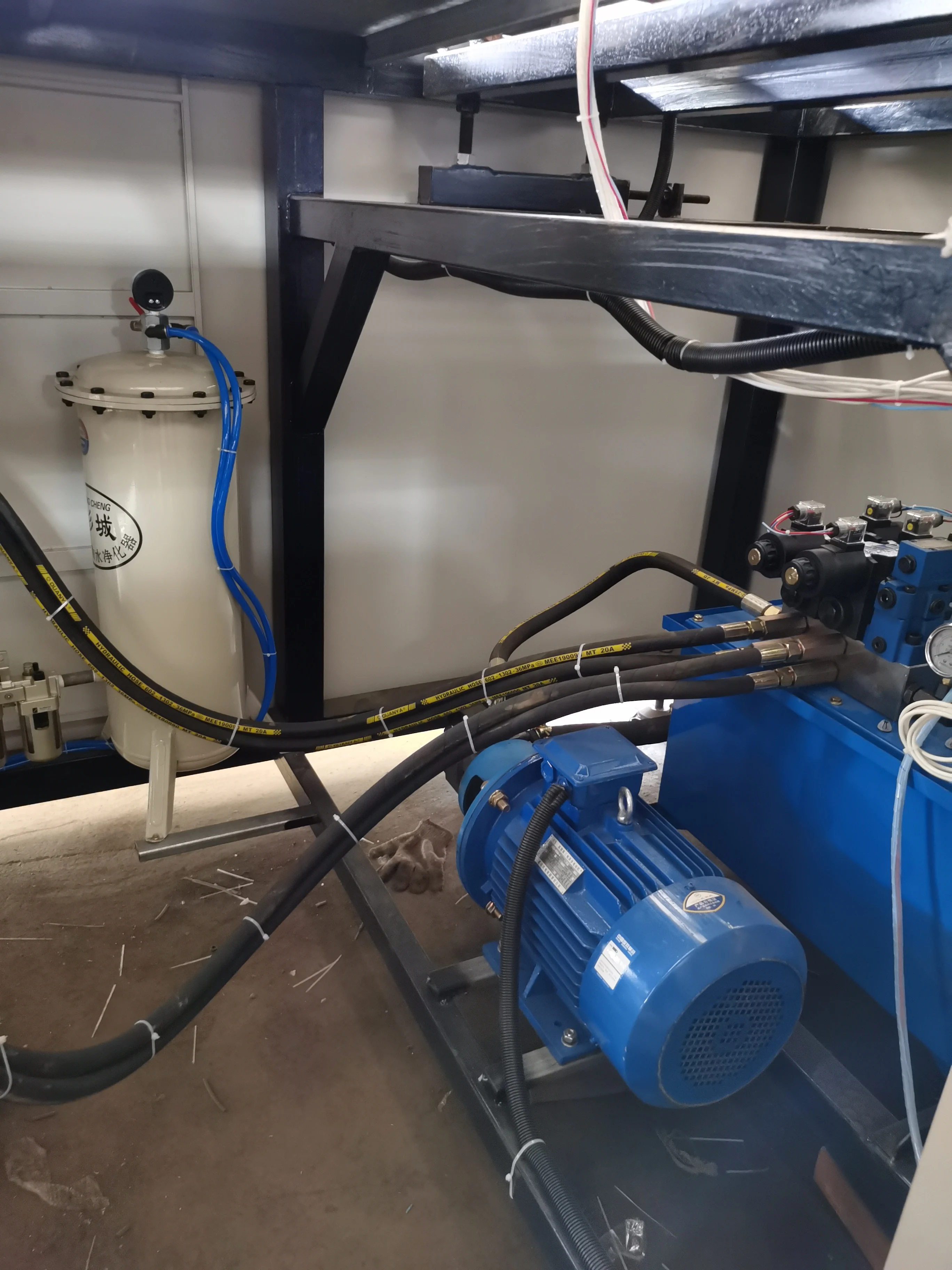 rotary preform stretch blow moulding machine