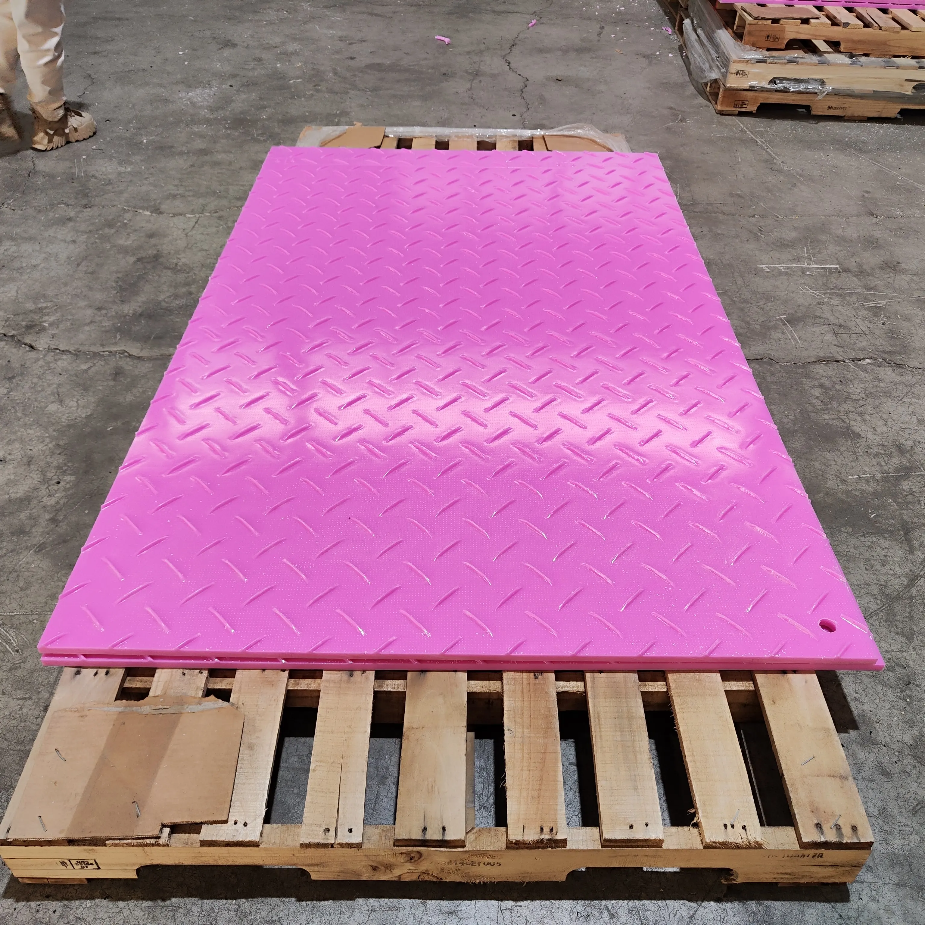 Plastic Ground Protection Mat1200*2400*15mm