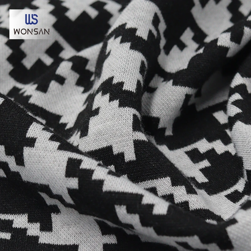 China High Quality Polyester Yarn Dyed Spandex Loungewear Garment Cloth Houndstooth Jacquard Knitted Fabric