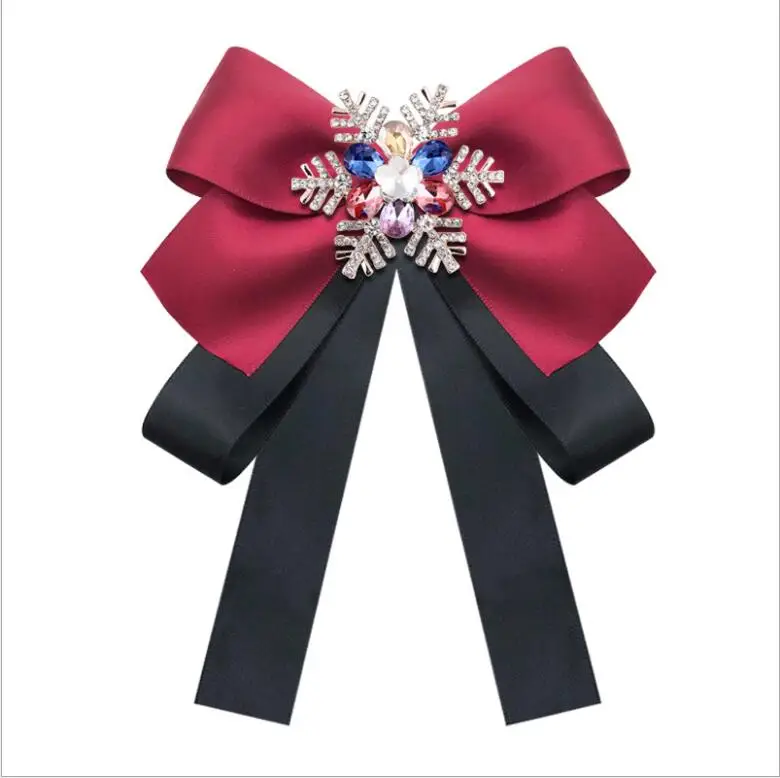 
Factory wholesale fashion multi-layer bow ribbon diamond snowflake collar bow tie brooch 
