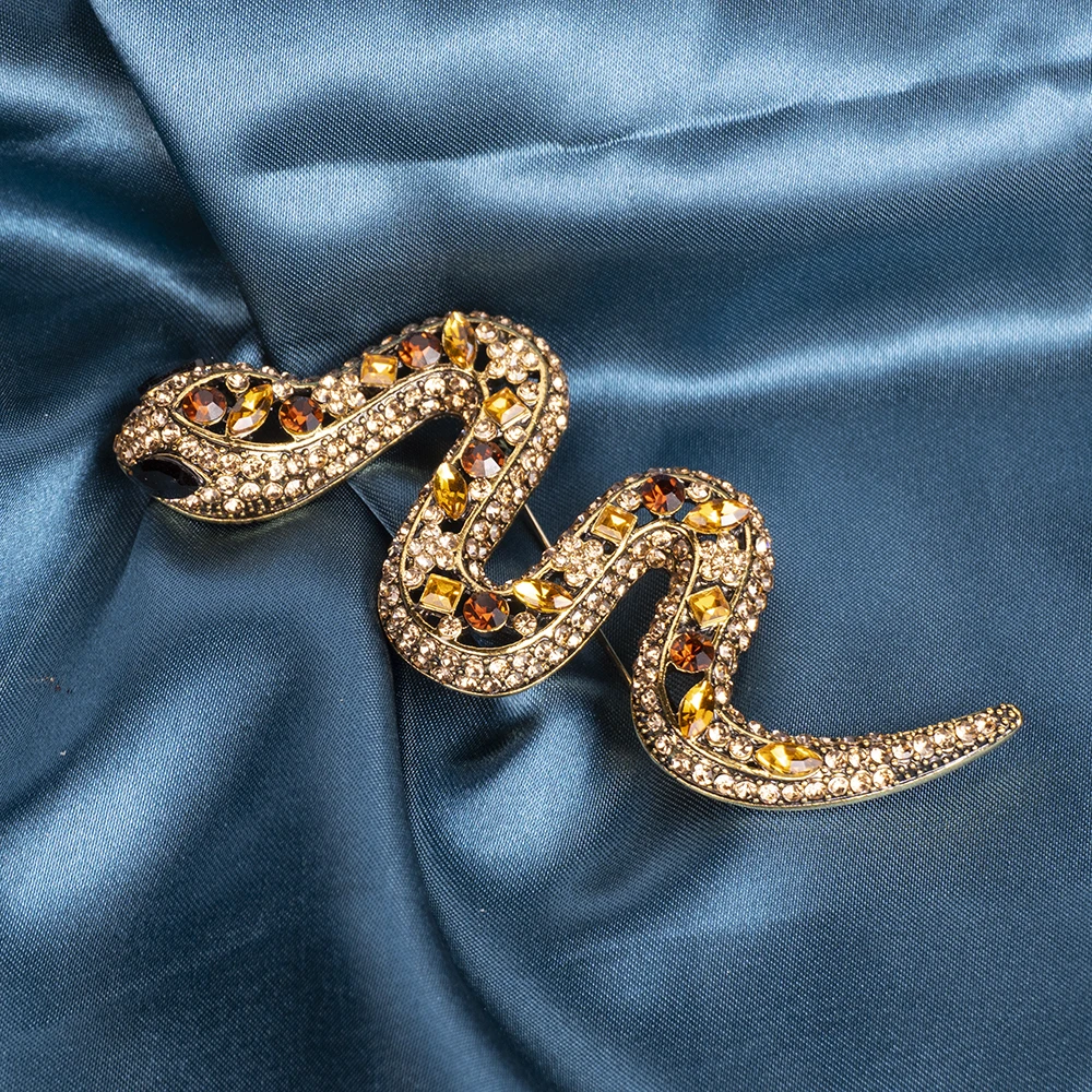 Wholesale Metal Snake Brooch Crystal Rhinestone Diamond Brooches For Women Men Garment Accessories