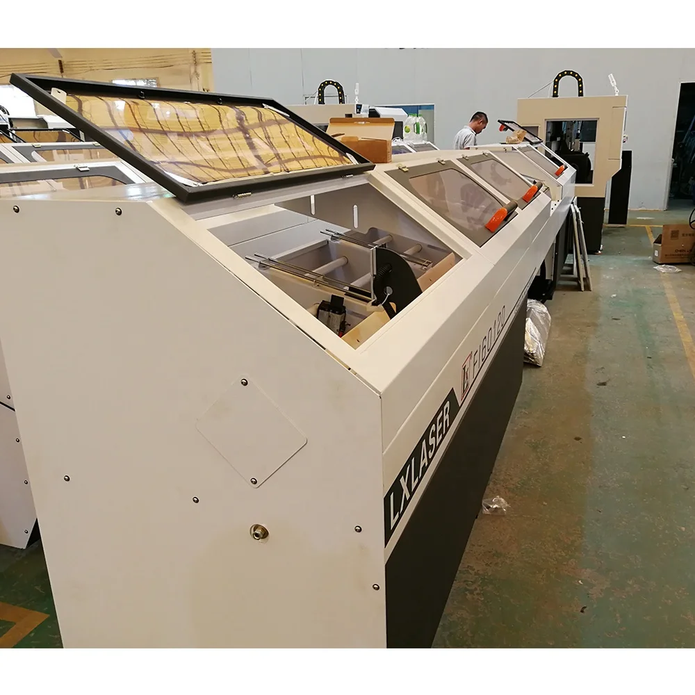 
China 2000w hot sale auto parts metal steel pipe tube fiber laser cutting machine price 