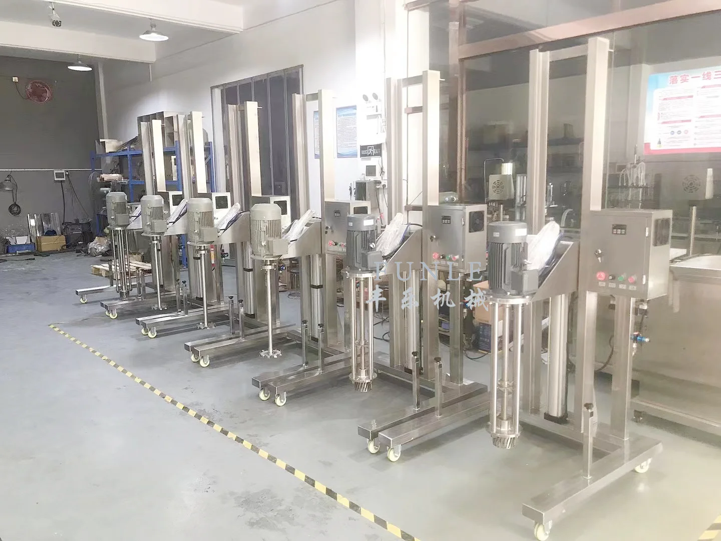 Hot selling Industrial Cosmetic Laboratory Emulsifier Homogenizer Mixer High Shear Vacuum Homogeneous Emulsifier