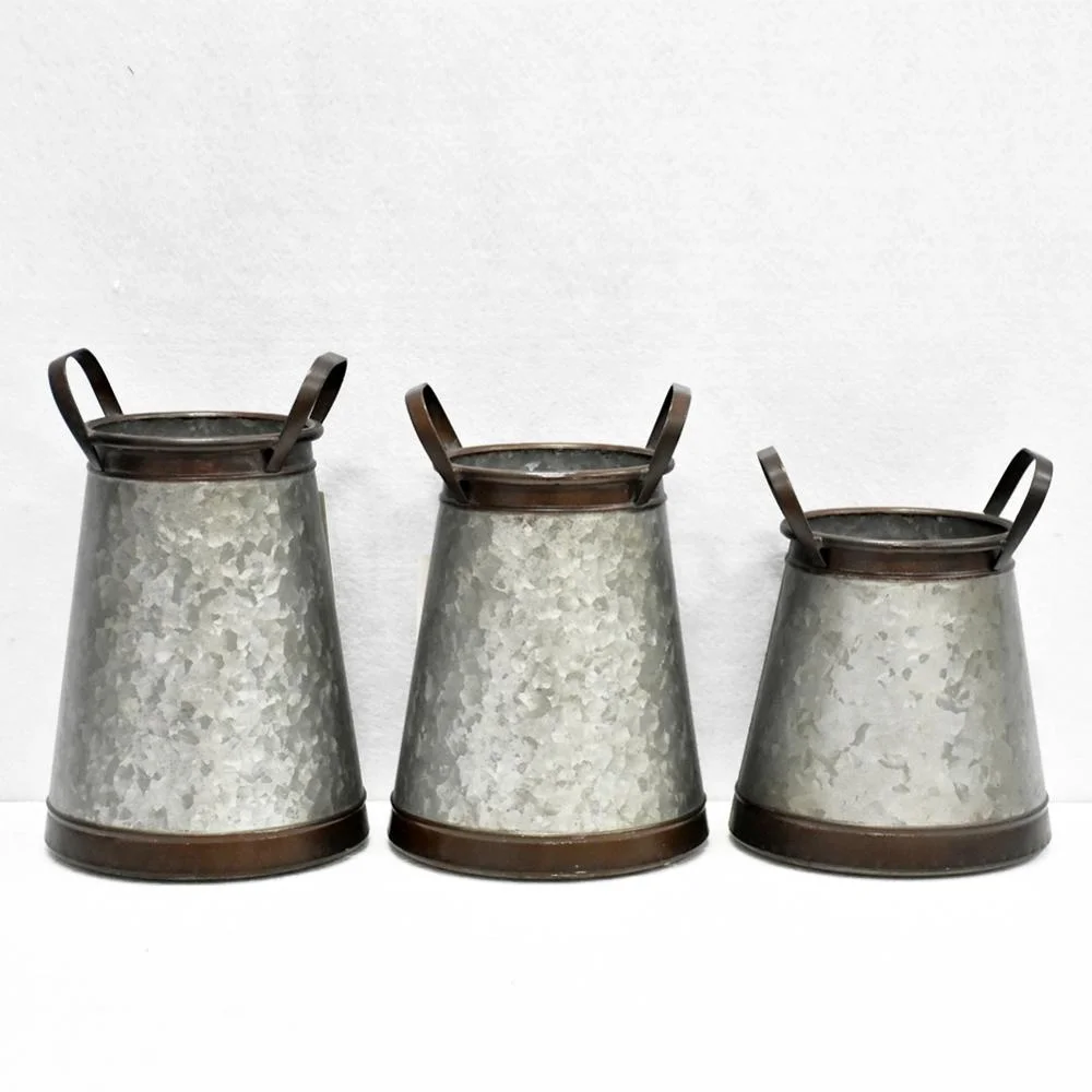 Home Decoration Small Rustic Vintage Farmhouse Garden Metal Tin Flower Pot,Handmade Metal Planter Pot,Metal Planter Wholesale