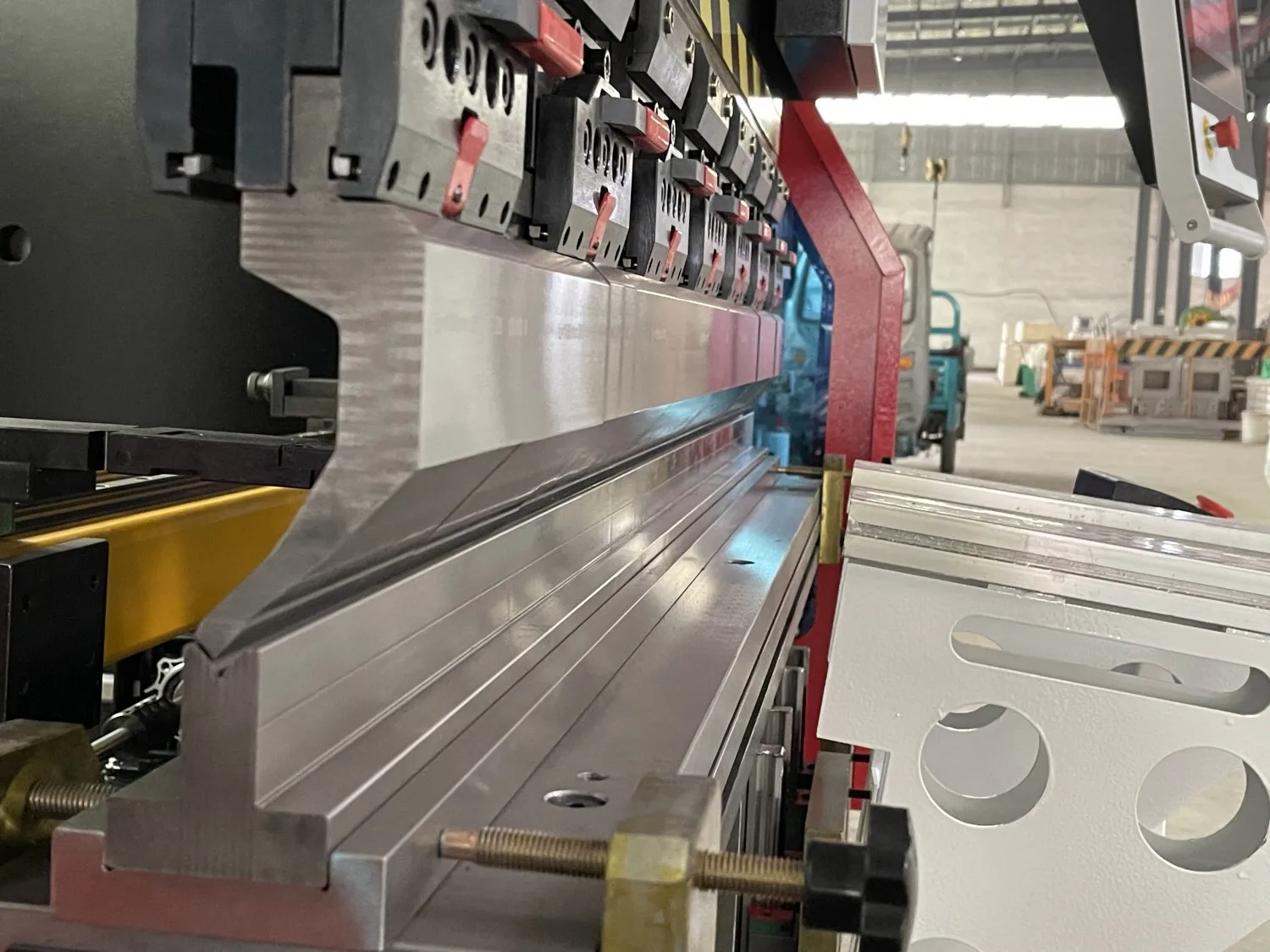 DA53T controller 4 Axis plate steel sheet brake press small folding machine