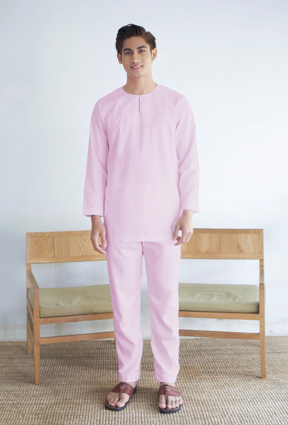 2024 Modern Fesyen Malaysia Baju Melayu Button For Men Only Kurung Men Pearl Skin Solid Shirt With Pants Oem Design