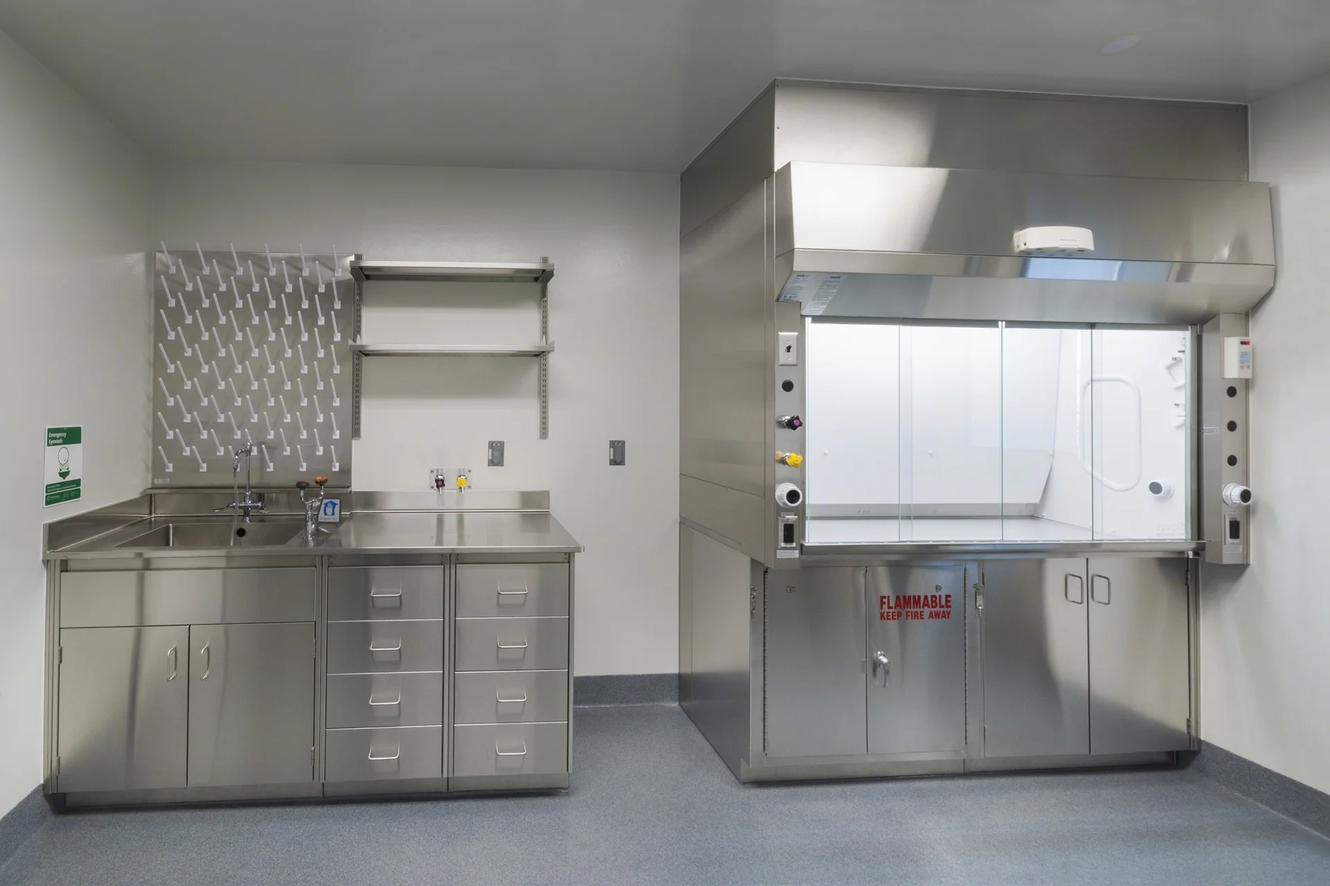 Stainless Steel Laboratory Table Chemical Resistant Work Bench Clean Room Laboratory Furniture