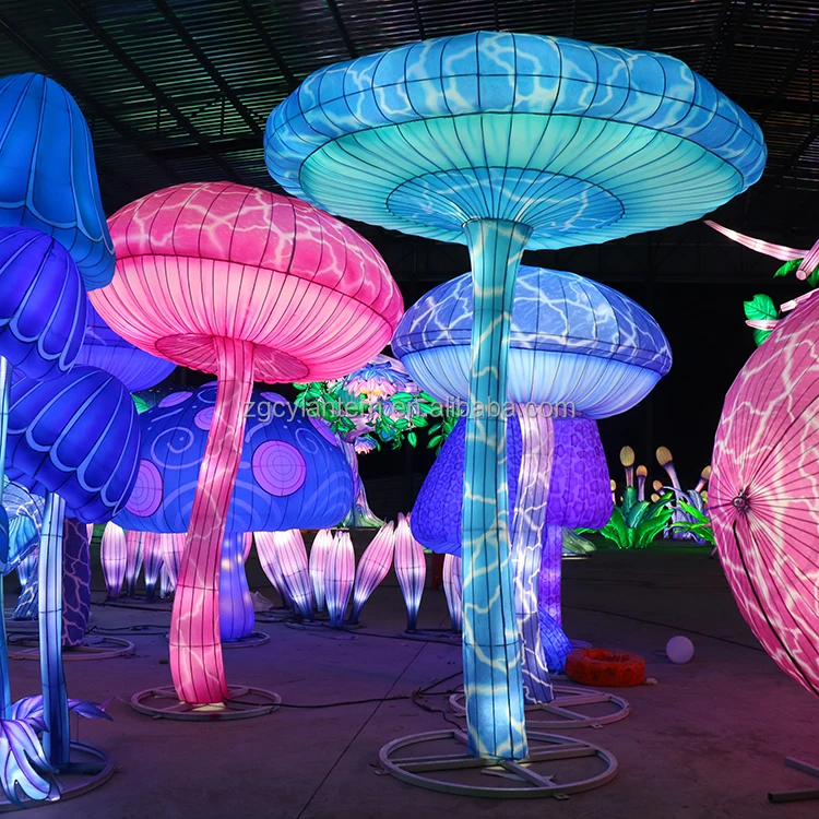Fiberglass Light Ice Crystal Sculpture For Sale