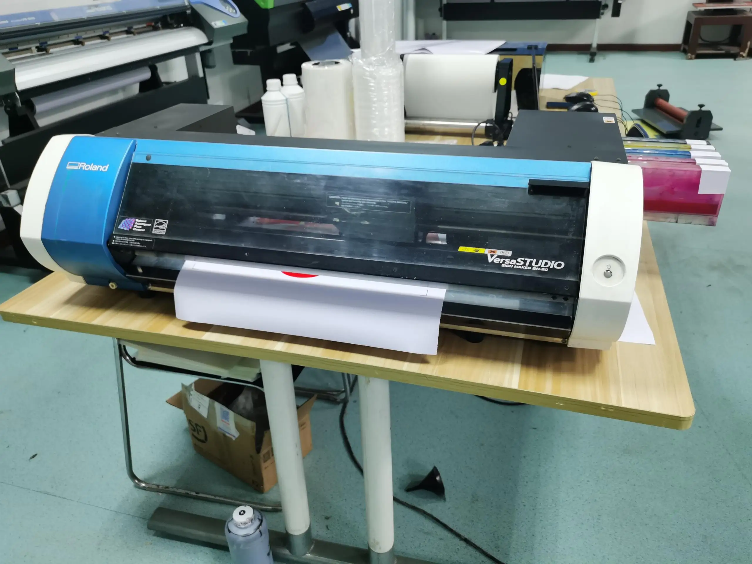 Cheap Digital Banner Inkjet Printer Roland Second Hand BN20 Flatbed Printer Can Use Solvent Ink