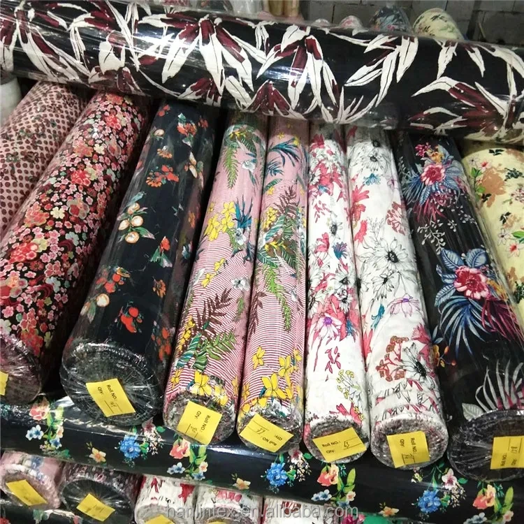 China hot selling ready stocks lot rayon woven printed fabric floral printed 100% viscose printing with cheap price
