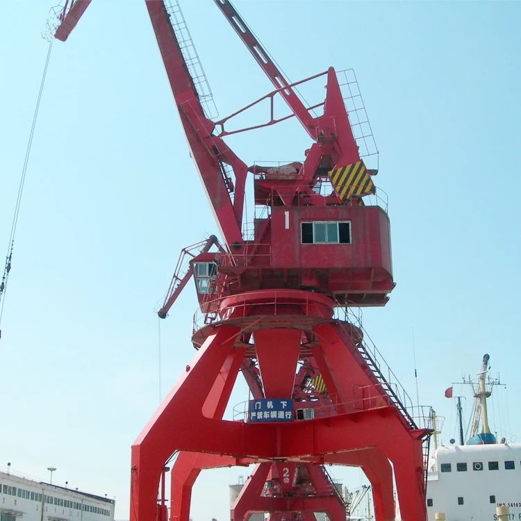 Heavy Duty Portal Crane Mobile Harbour For 20 TON Container Lifting