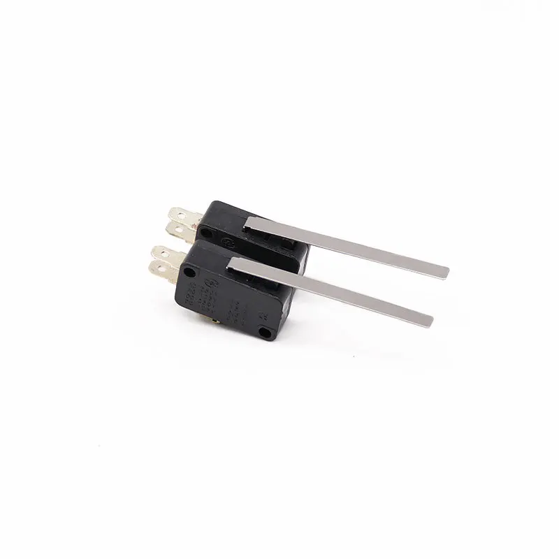 16A 250VAC 5E4 Black Color SPDT Silver Contact 3Pin Micro Switch Blade