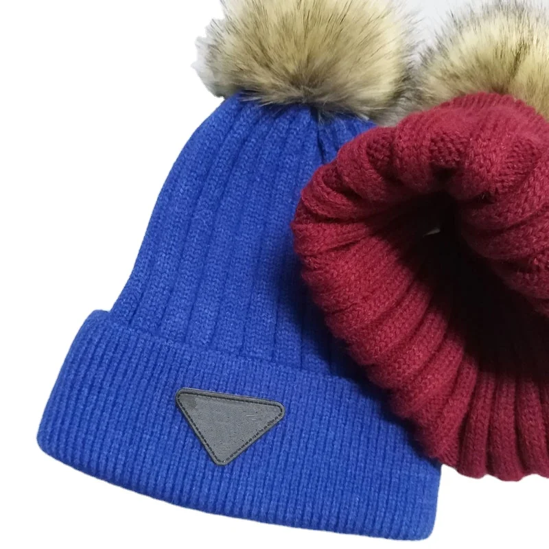 
Popular Custom Warm Knitted Hat For Women Soft 100% Acrylic Beanies Foldable Cap With Pom Pom Design 