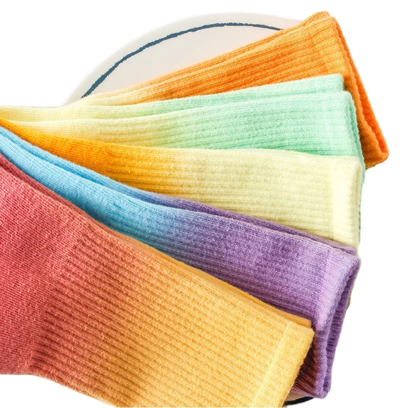 Новое поступление, специальные градиентные детские носки из чесаного хлопка карамельных цветов