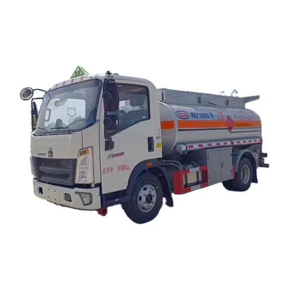 SINOTRUK HOWO 4*2  Fuel Oil Tank Truck Customized 5 Tons Fuel Tank Truck