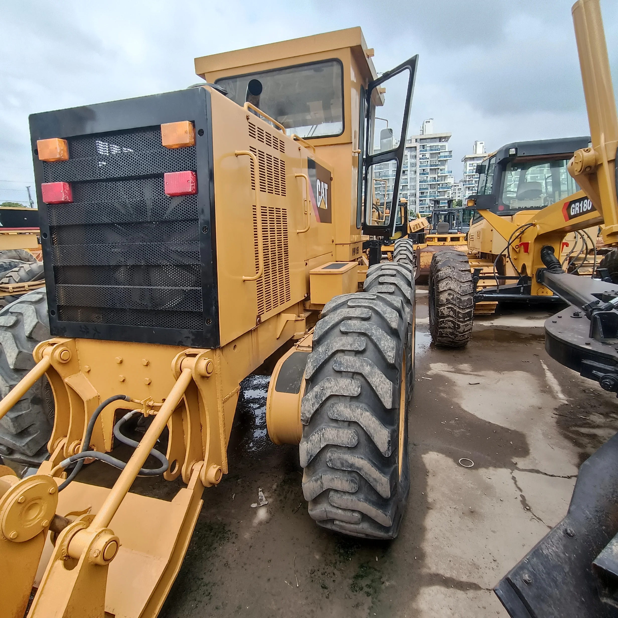 cater-pillar CAT936 E  grader with good condition  used   mini grader  for sales at high quality
